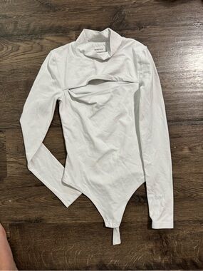 Aritzia White Long Sleeve Cutout Bodysuit